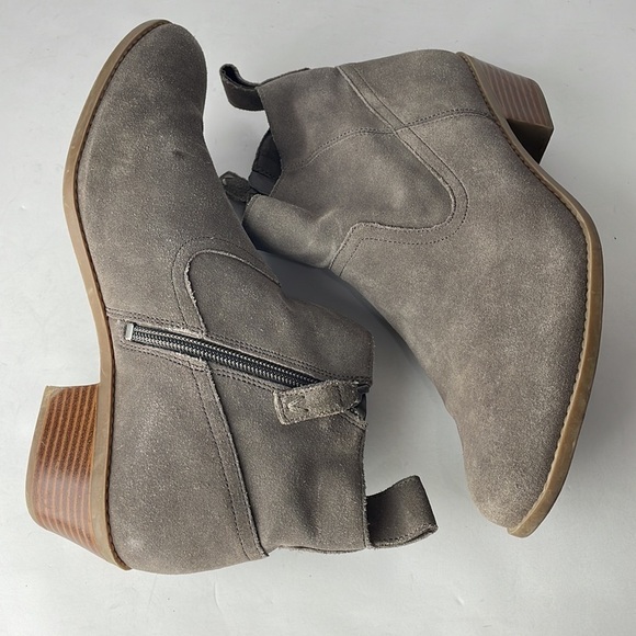 Vionic Vera Gray Suede Ankle Boots 10 - Picture 8 of 13